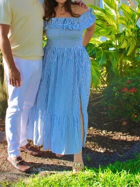 Off-Shoulder Ruffle dress